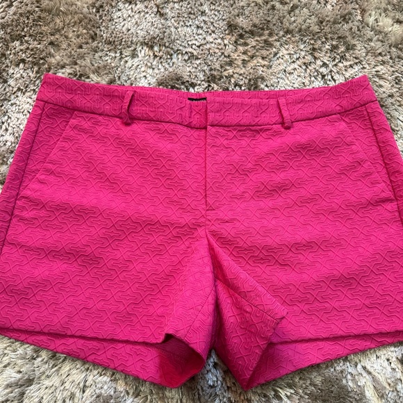Banana Republic Pants - Banana Republic Fuchsia Textured Fabric Shorts NWOT.